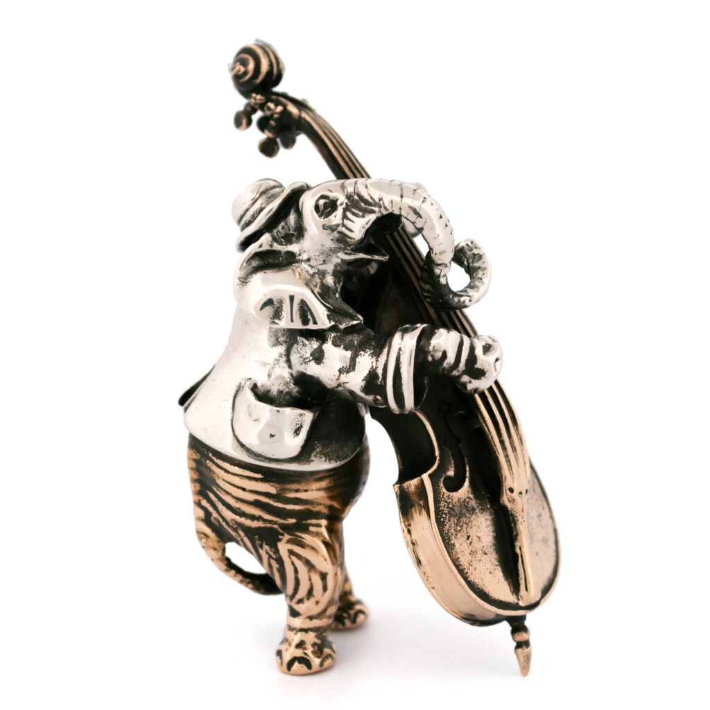 Miniatura "Elefante che suona il violoncello" in rame argentato 14337-3049 Immagine3