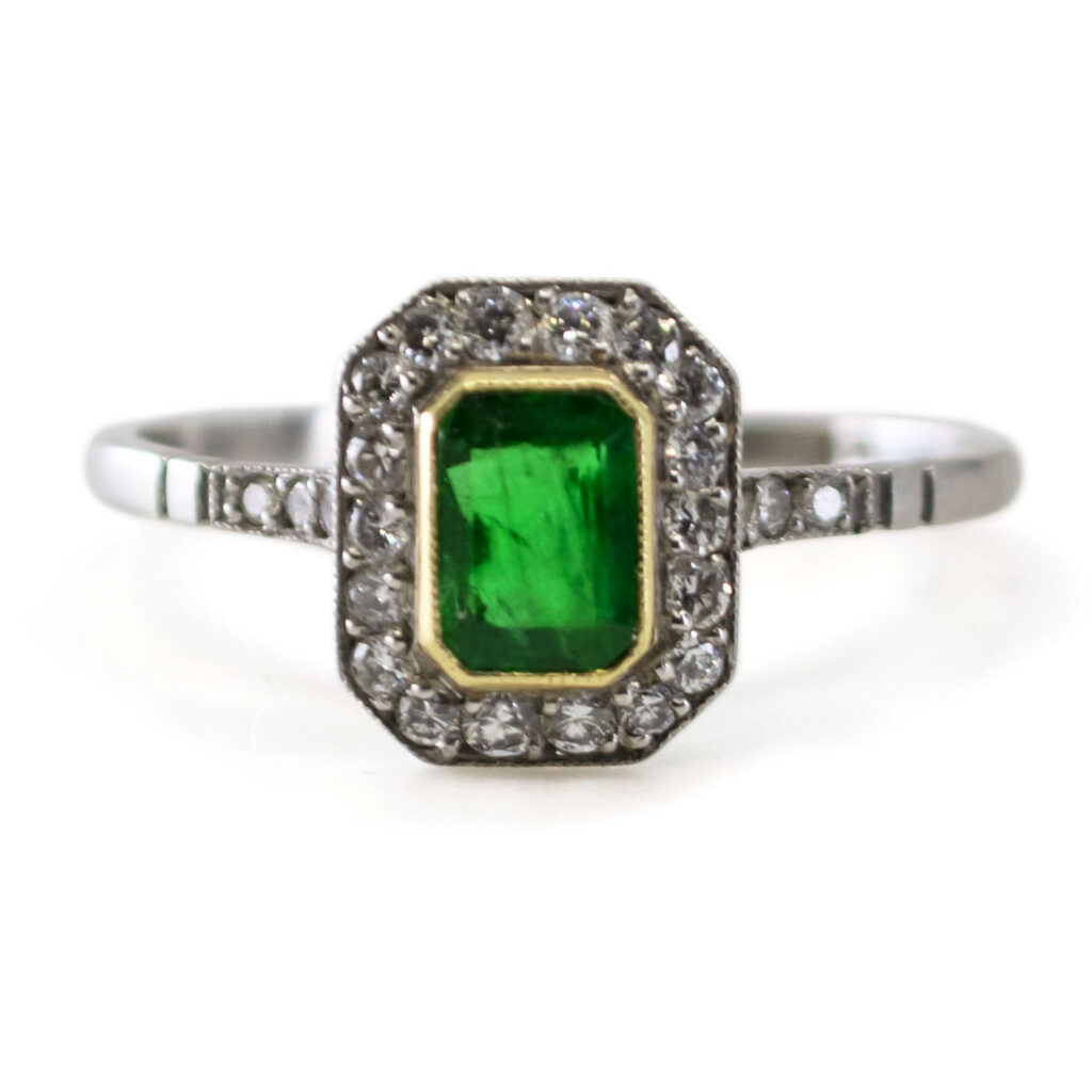 Diamond Emerald Platinum 18k Rectangle-Shape Ring 7482-1955 Image1