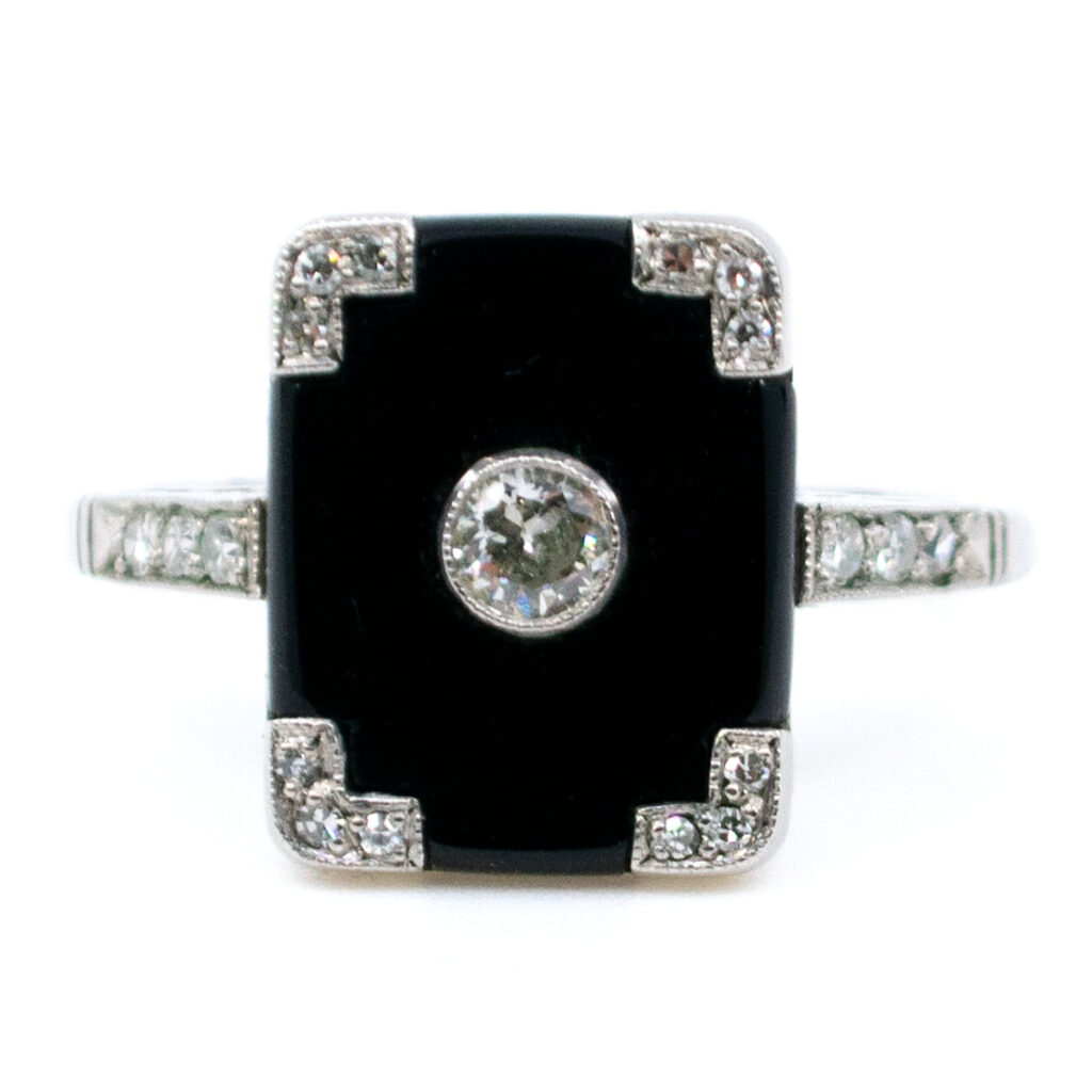 Anillo con forma de rectángulo de platino y diamantes de ónix 8807-0038 Imagen 1