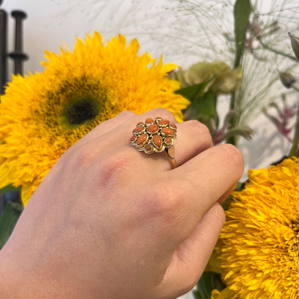 Anillo de racimo de flores de coral de 14k 15035-8480 Imagen 2