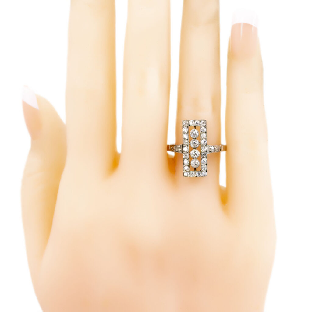 Diamond Platinum Rectangle-Shape Ring 10520-6616 Image4