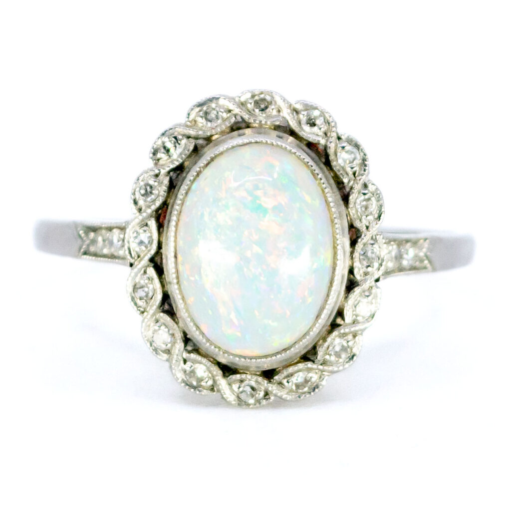 Anello a forma ovale in platino con diamante opale 5611-4755 Immagine1