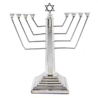 Zilveren judaica Hanukkiah 8656-2590 Image1