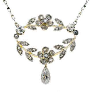 Collar Lavalier de platino de 18 quilates con diamantes 7022-1926 Image1